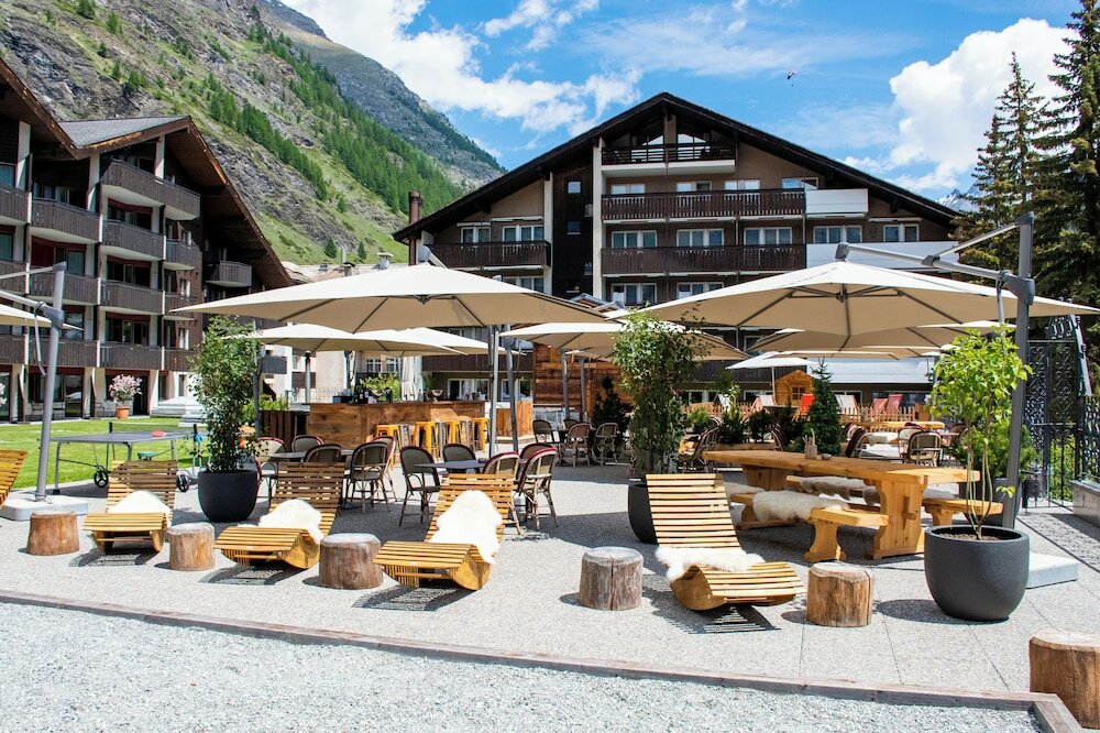 Фото Schweizerhof Zermatt