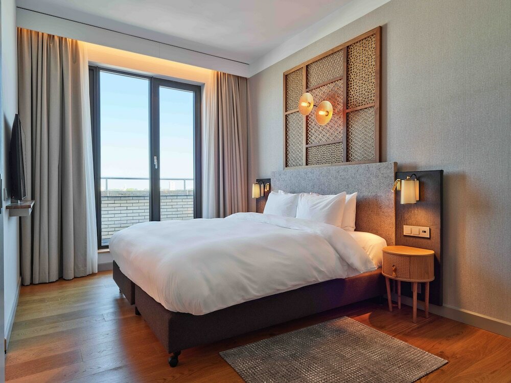 Фото Voco The Hague, an Ihg Hotel