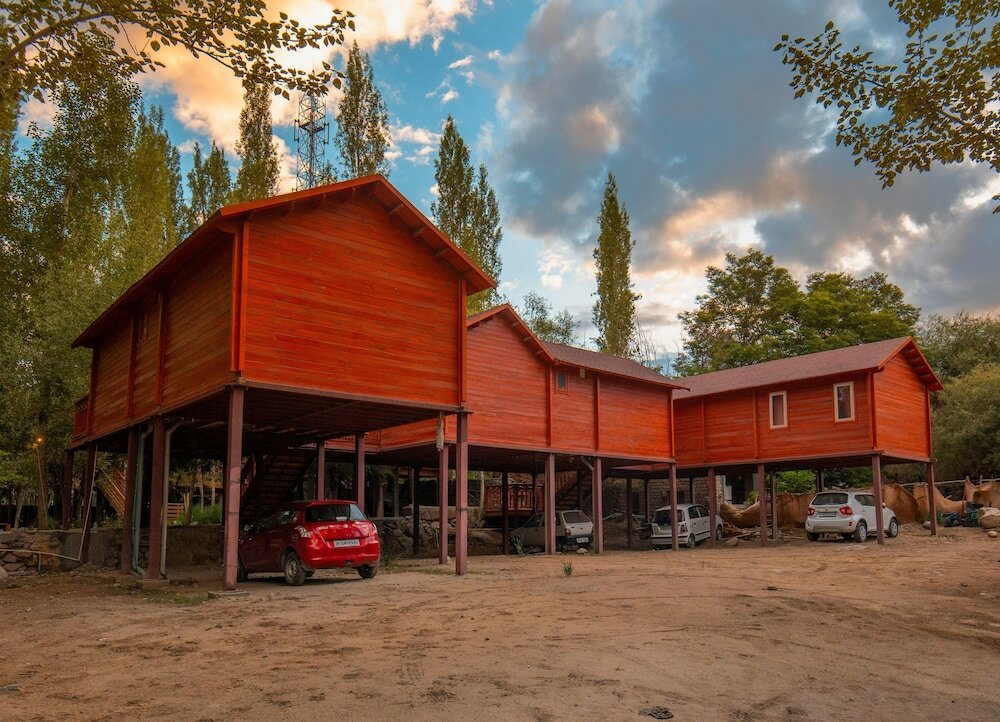 Фото Welcomheritage Lha - Ri - Sa Resort