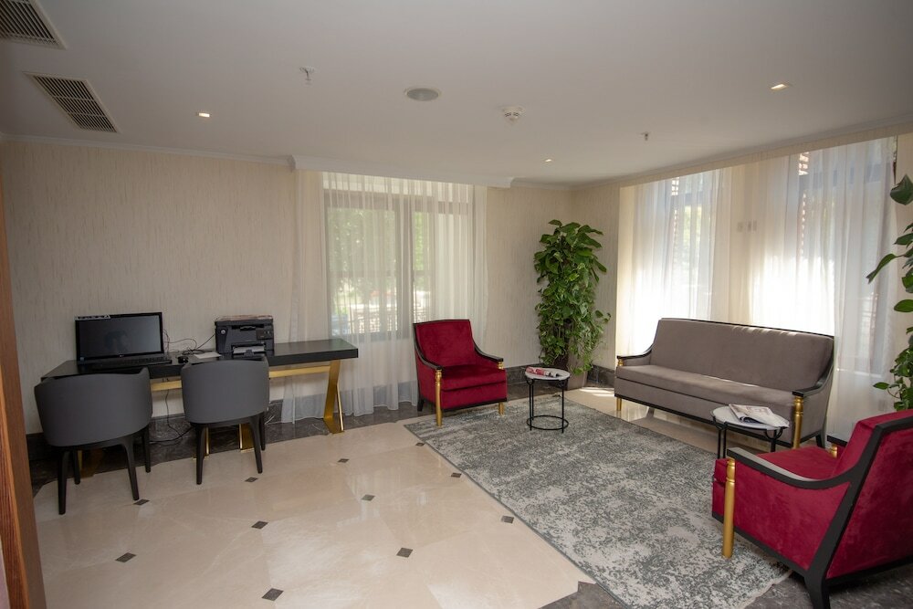 Фото Tiflis Palace