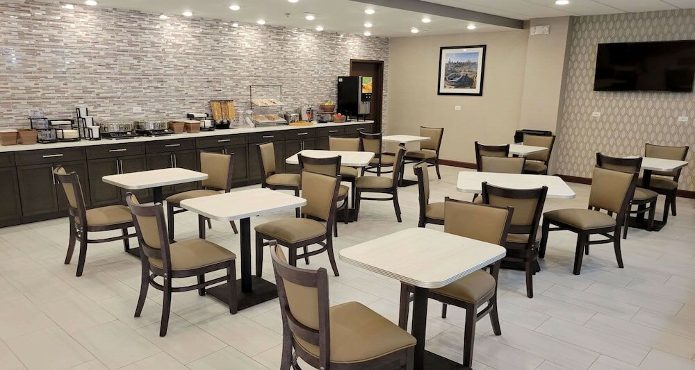 Фото Best Western Plus South Holland/Chicago Southland