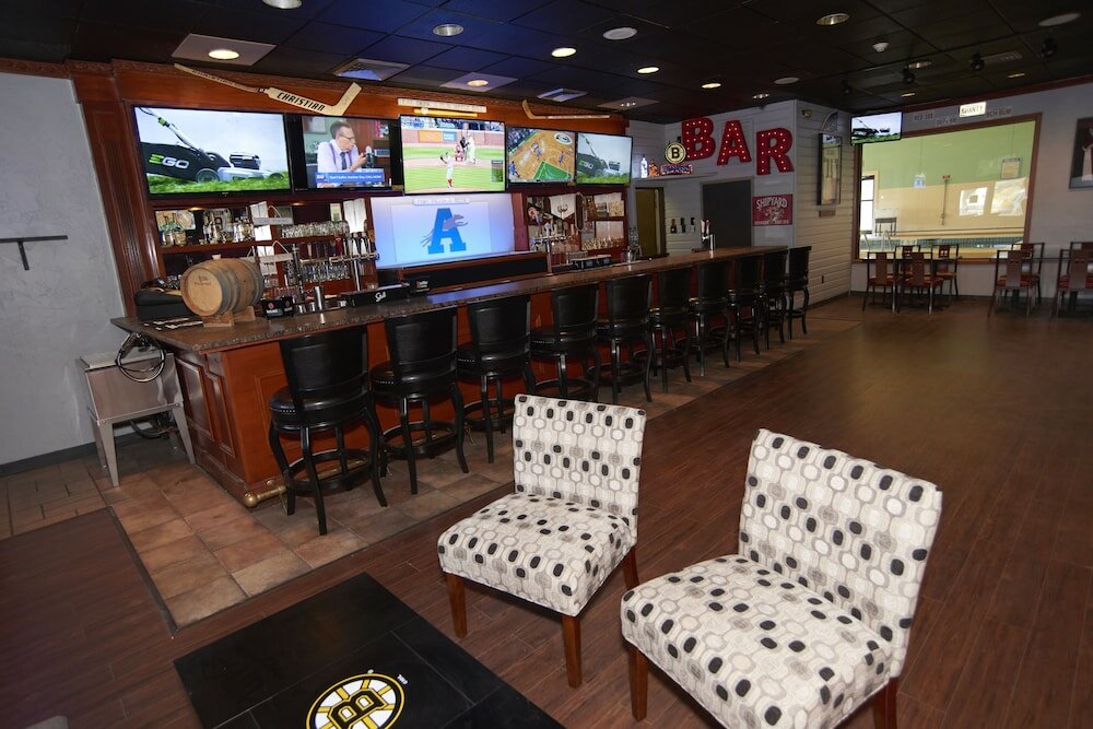 Фото Falmouth Inn