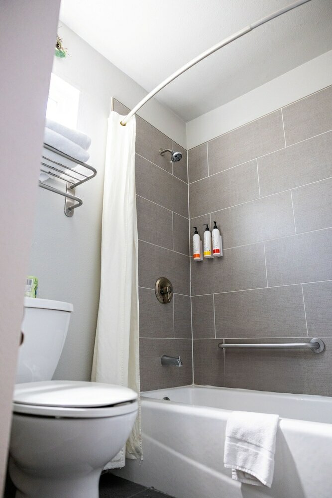 Фото Alamo Inn & Suites