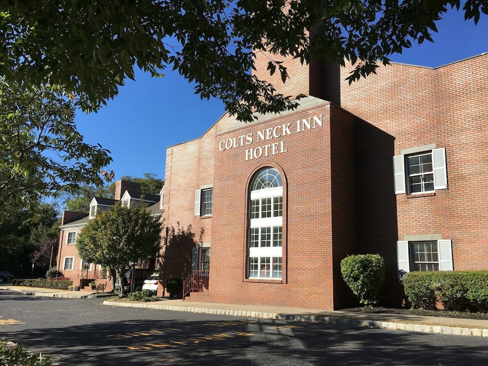 Фото Colts Neck Inn Hotel