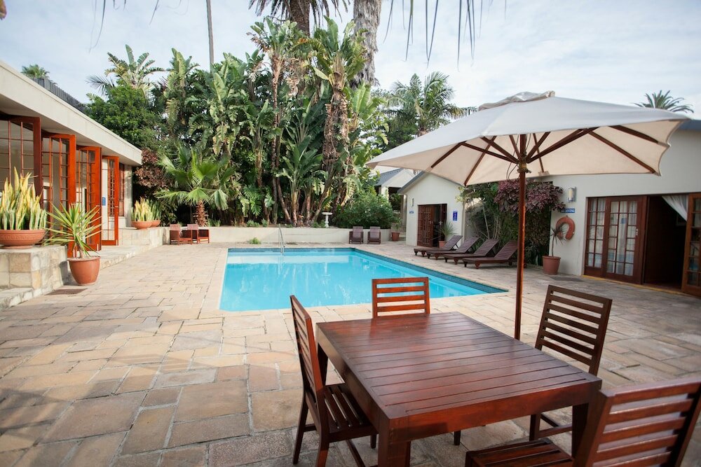 Фото The Wilderness Hotel