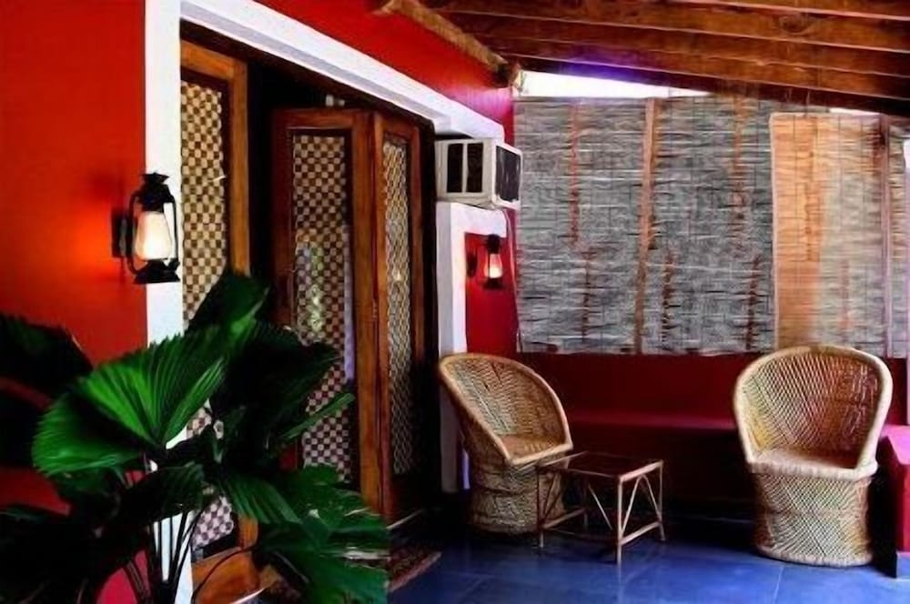 Фото Montego Bay Beach Village