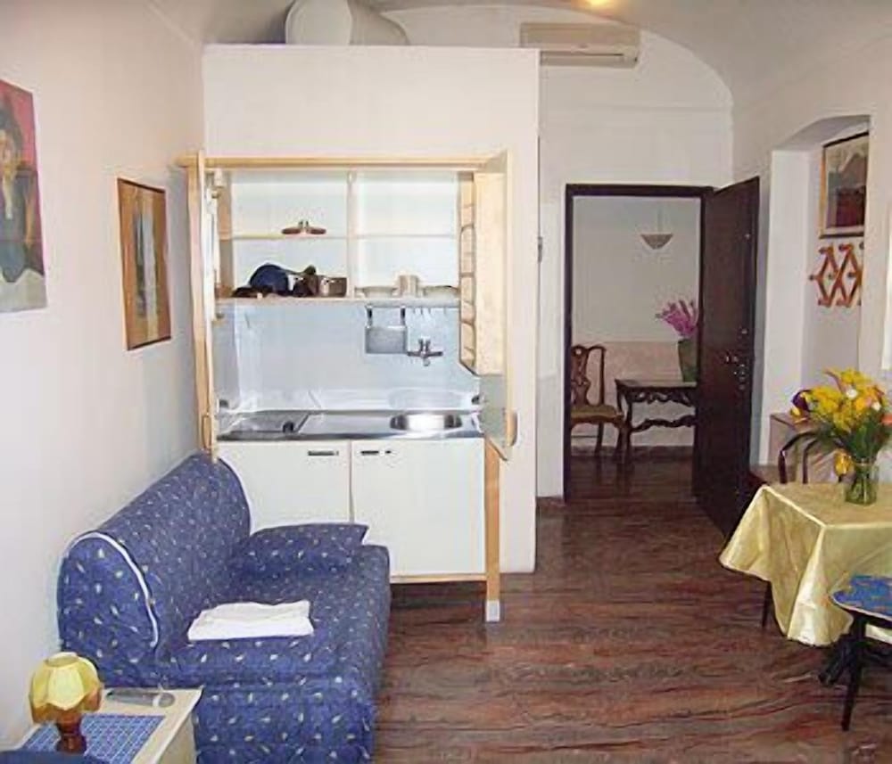 Фото Vatican Rooms Guest House