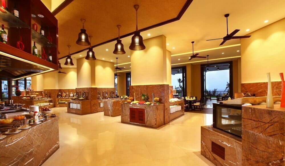 Фото Sanya Seacube Holiday Hotel