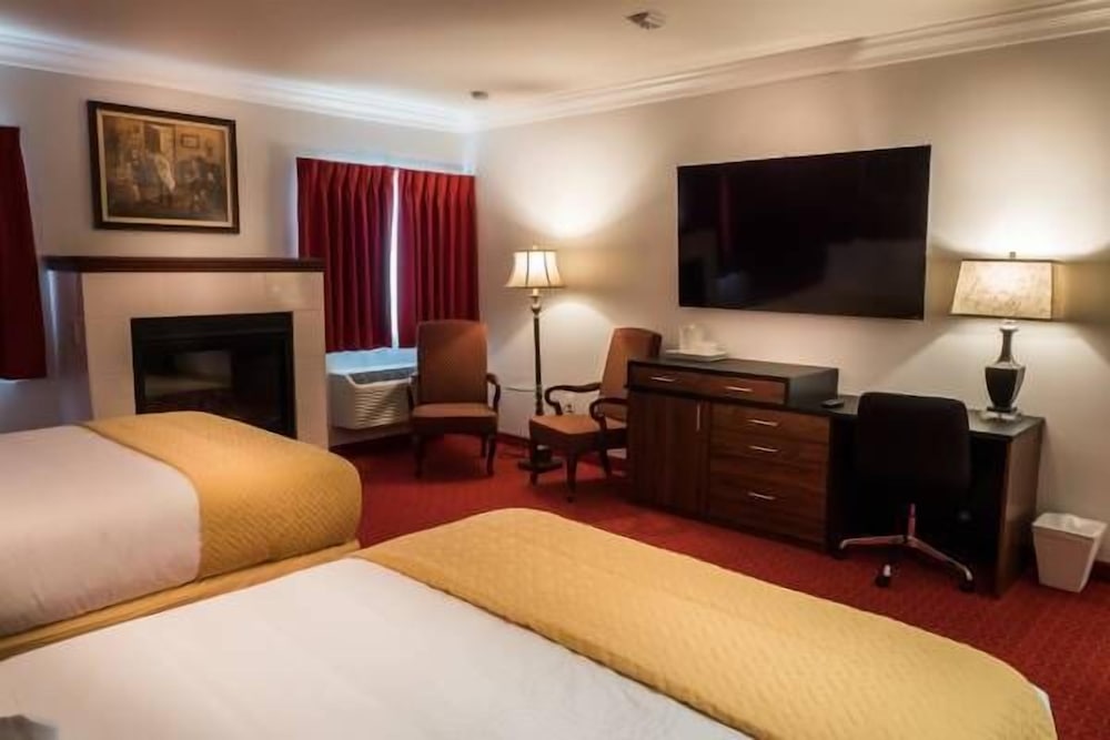 Фото Skyline Hotel & Casino