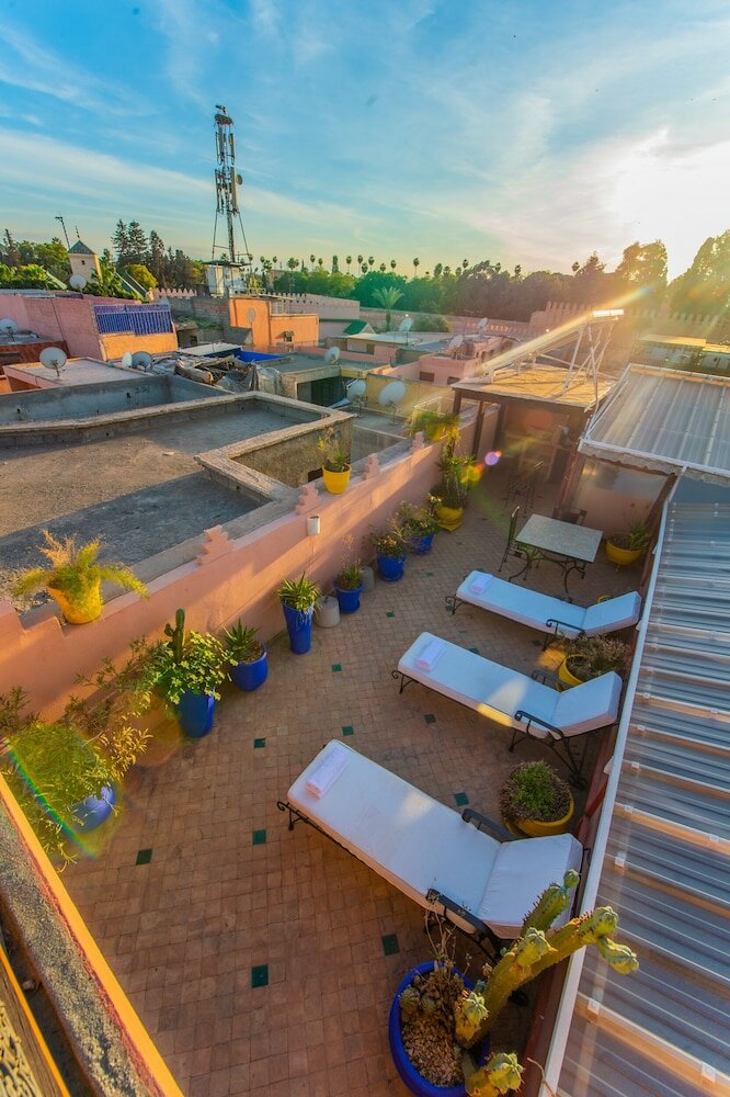 Фото Riad Khabia