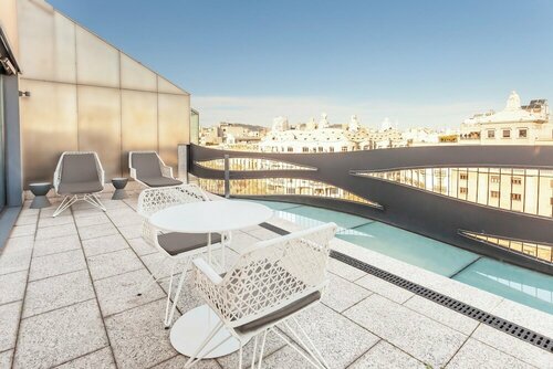 Внешний вид отеля Suites Avenue в Барселоне, фото 3