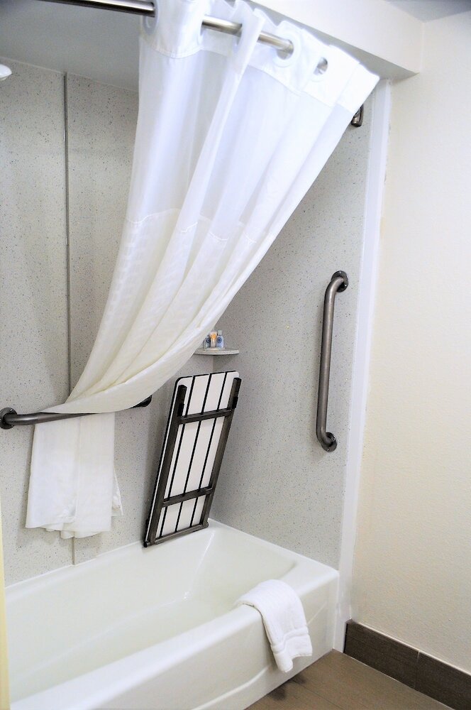 Фото Comfort Inn Downtown Charleston