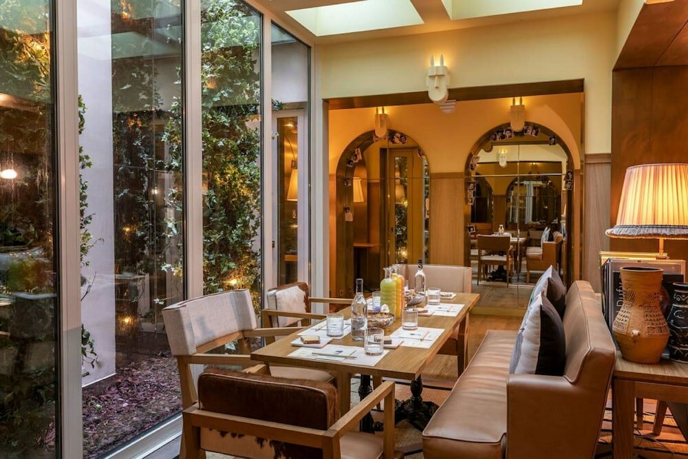 Фото 9Confidentiel