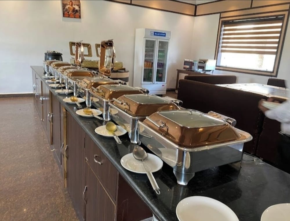 Фото Niranjana Hotel