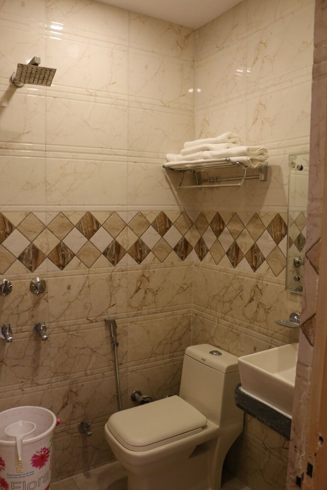 Фото Hotel Karlo Kastle by Sushant Travels