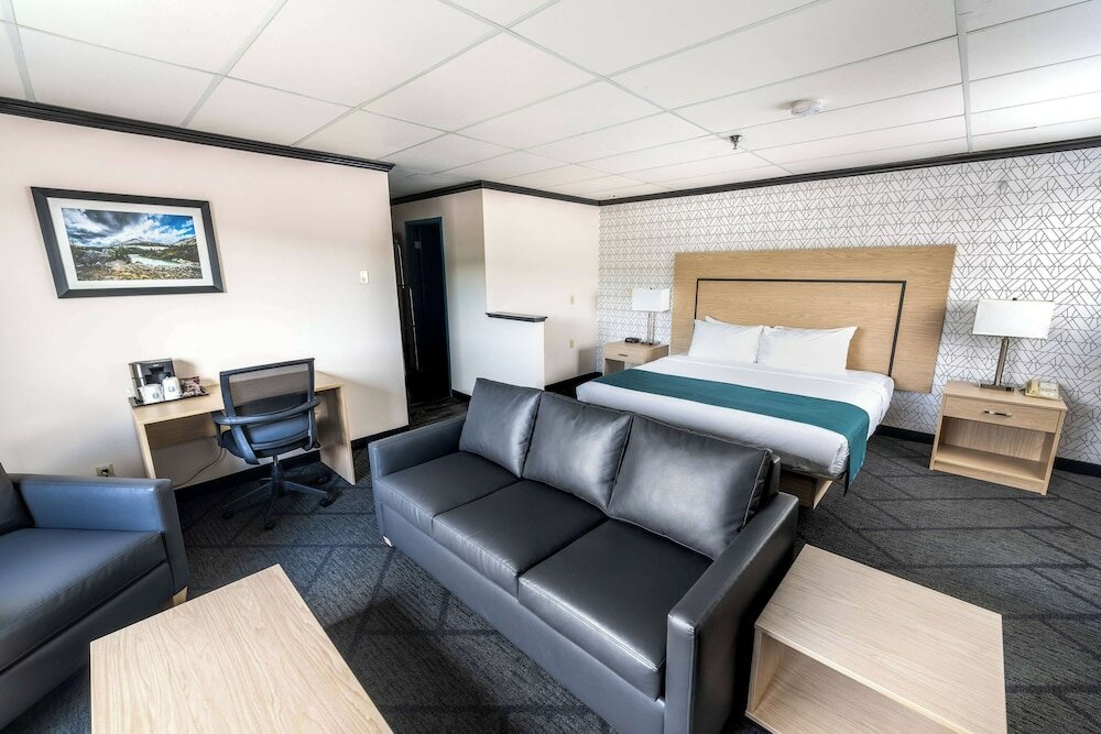 Фото Sternwheeler Hotel and Conference Centre