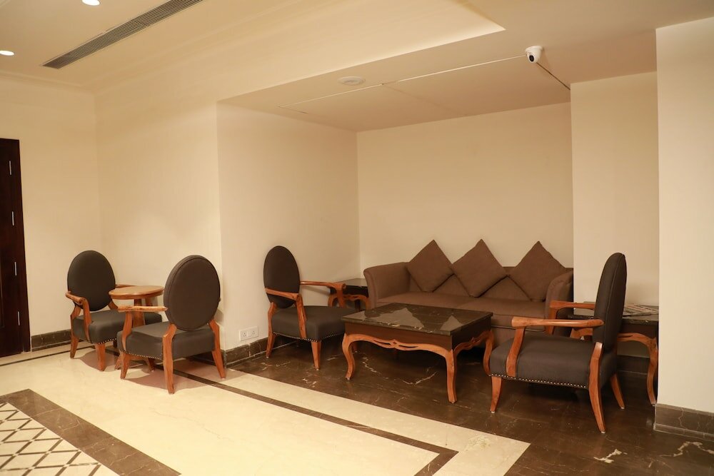 Фото Hotel Golden Tower