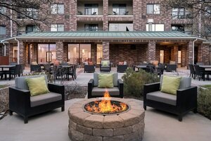 Гостиница Courtyard by Marriott Salt Lake City Airport