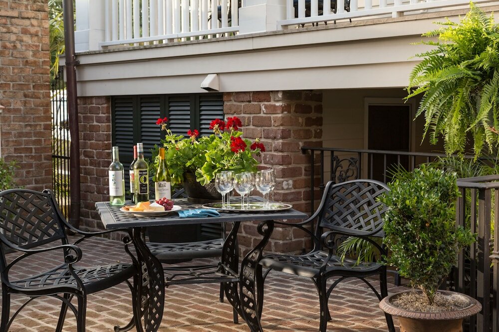 Фото The Inn on West Liberty