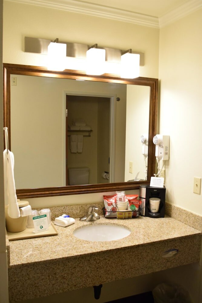 Фото Best Western Tumwater-Olympia Inn