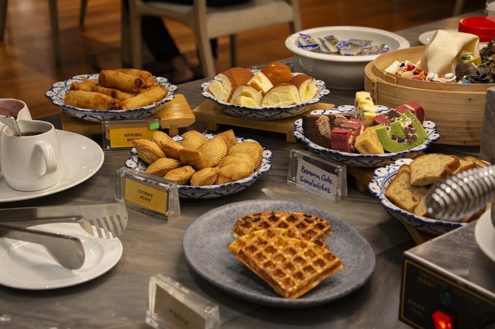 Фото Victoria Garden Hotel