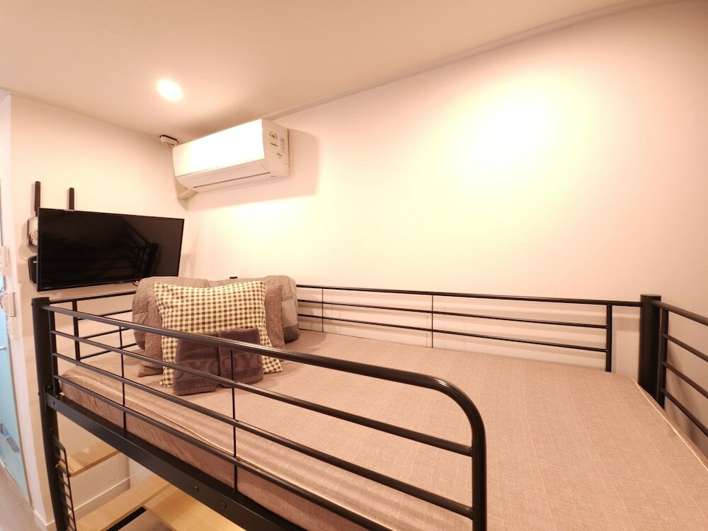 Фото Oyo Hostel Myeongdong 3