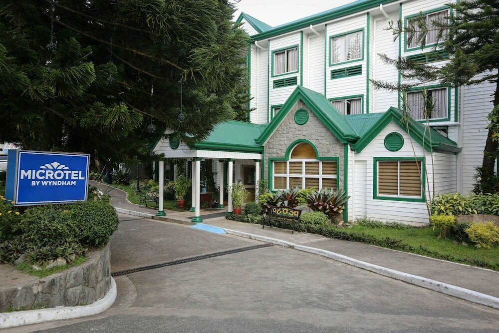 Hotel Microtel by Wyndham - Baguio, Baguio, photo