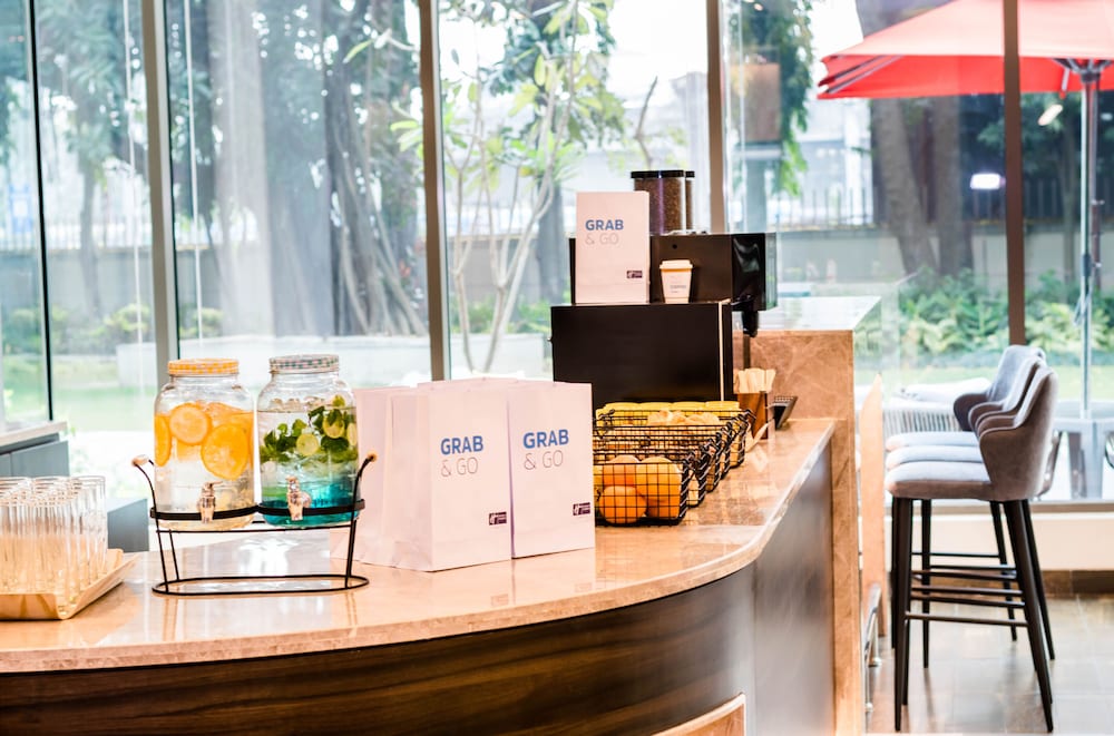 Фото Holiday Inn Express Kolkata Airport, an Ihg Hotel