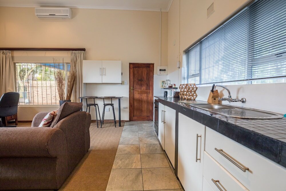 Фото Hillton Manor Guest House