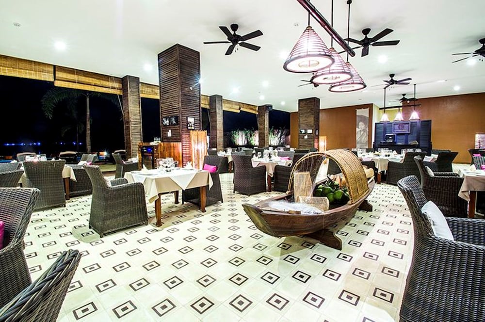 Фото The Island Lodge