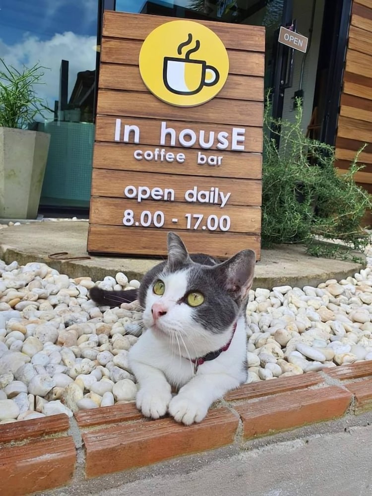 Фото Golden House Hotel Sakaeo