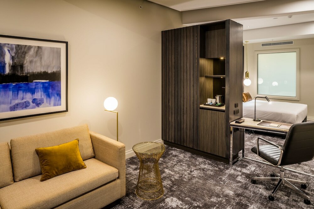 Фото Doubletree by Hilton Wellington