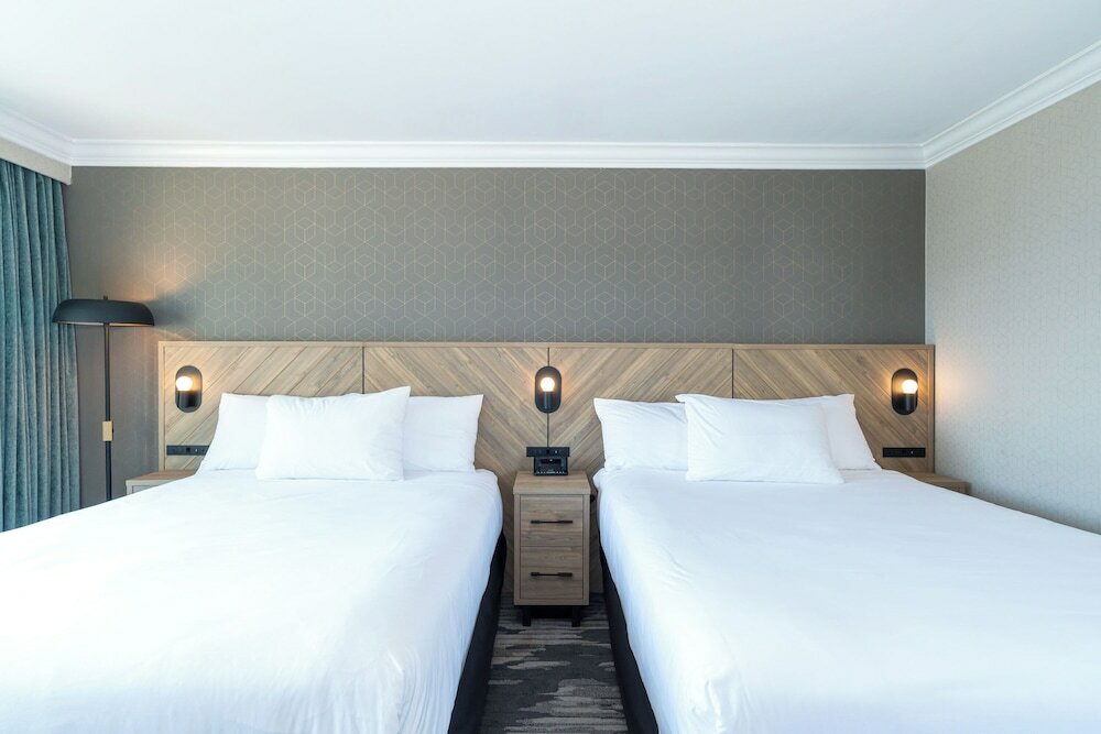 Фото Sandman Hotel Vancouver Downtown