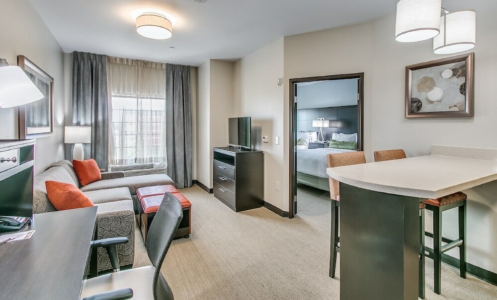 Фото Staybridge Suites Lubbock South, an Ihg Hotel