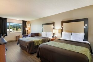 Гостиница Rodeway Inn & Suites Hwy 217 & 26 W