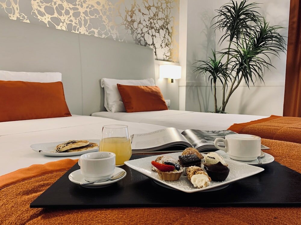 Фото Hotel Shangri-La Roma