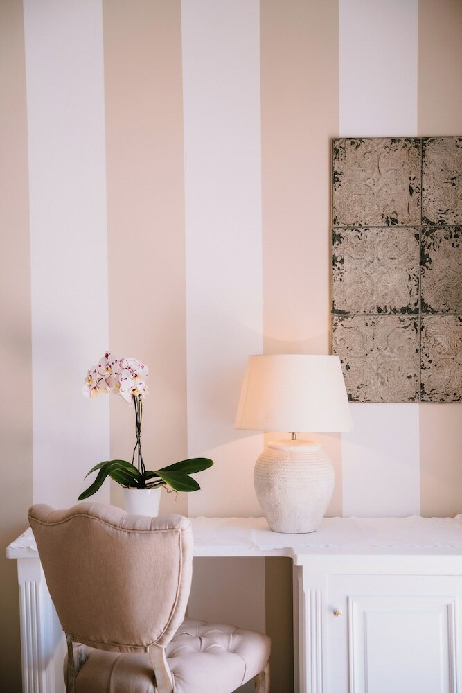 Фото Villa Mary Suites