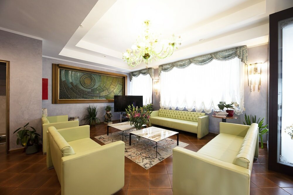 Фото Hotel Vienna