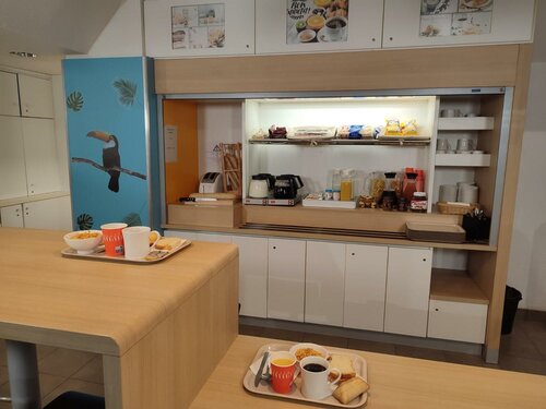 Гостиница Tip Hotel Cambrai в Камбре