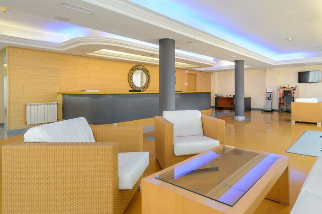 Фото Hotel Vibra S´Estanyol