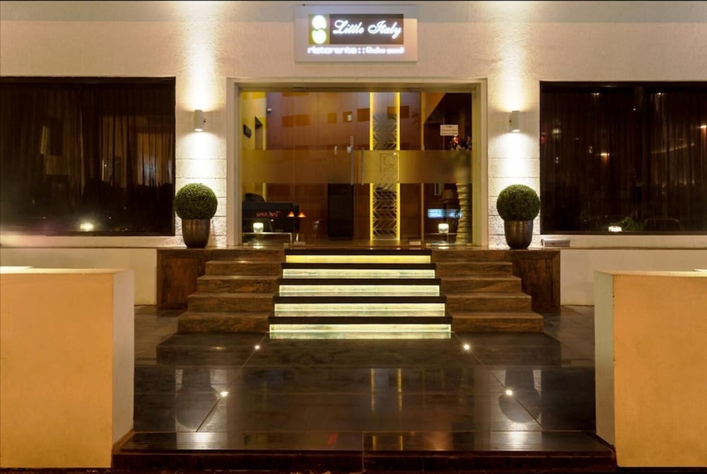 Фото отеля 2