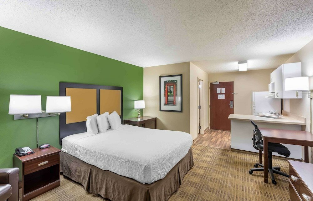 Фото Extended Stay America Suites Milwaukee Wauwatosa