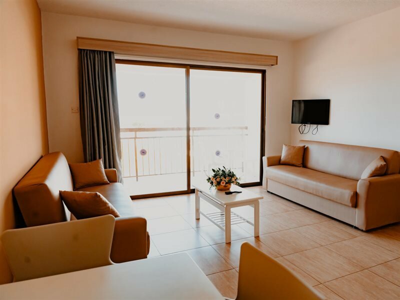 Фото Penelope Beach Hotel Apts