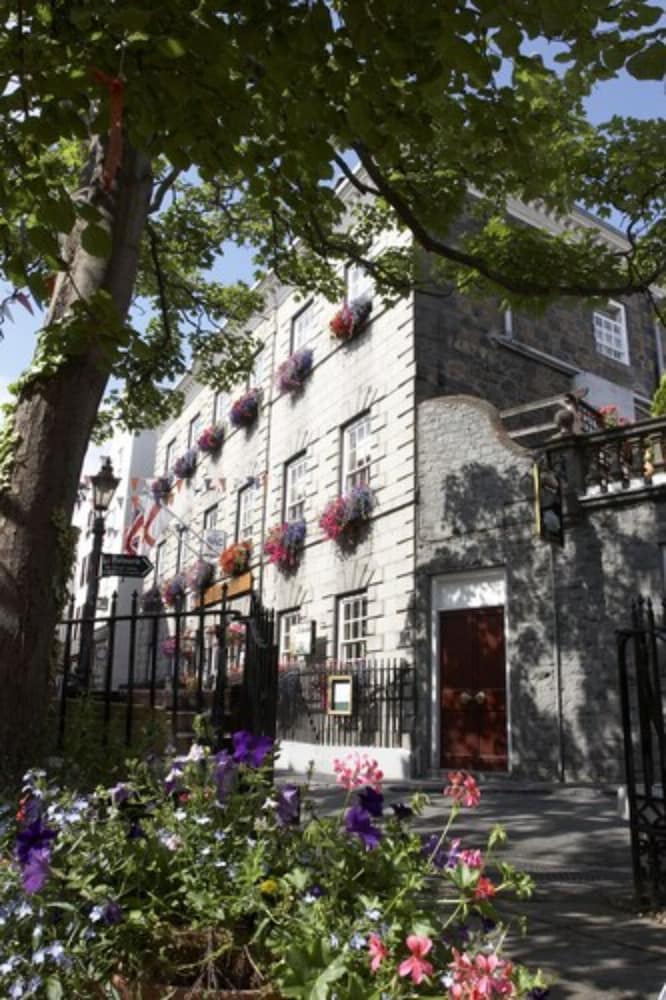 Фото Best Western Moores Central Hotel