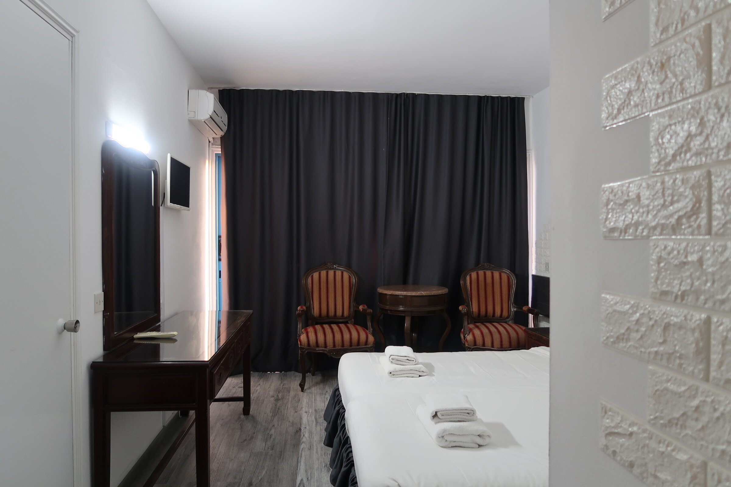 Фото Paphiessa Hotel