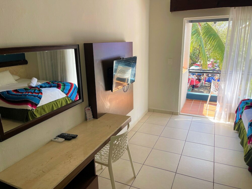 Фото Hotel Mariachi by Kavia 5th AV