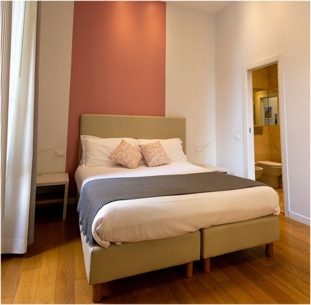 Фото Sofia's Suites Guesthouse