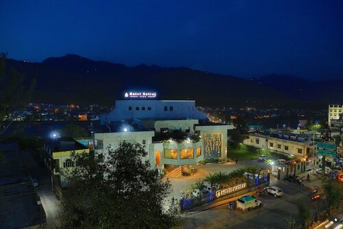 Внешний вид отеля Hotel Natraj в Ришикеше, фото 2