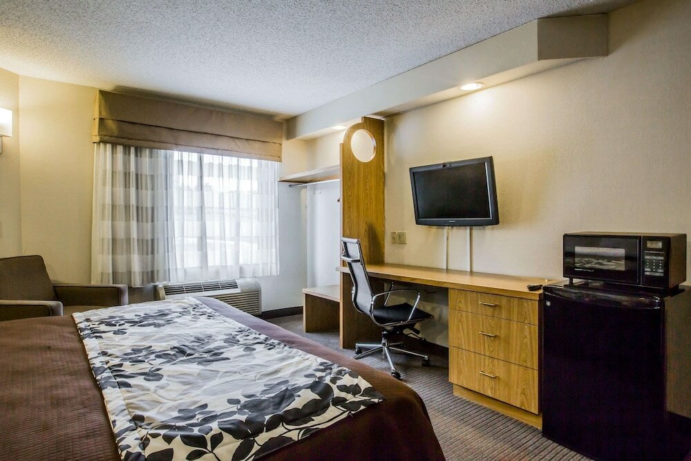 Фото Rodeway Inn At Six Flags