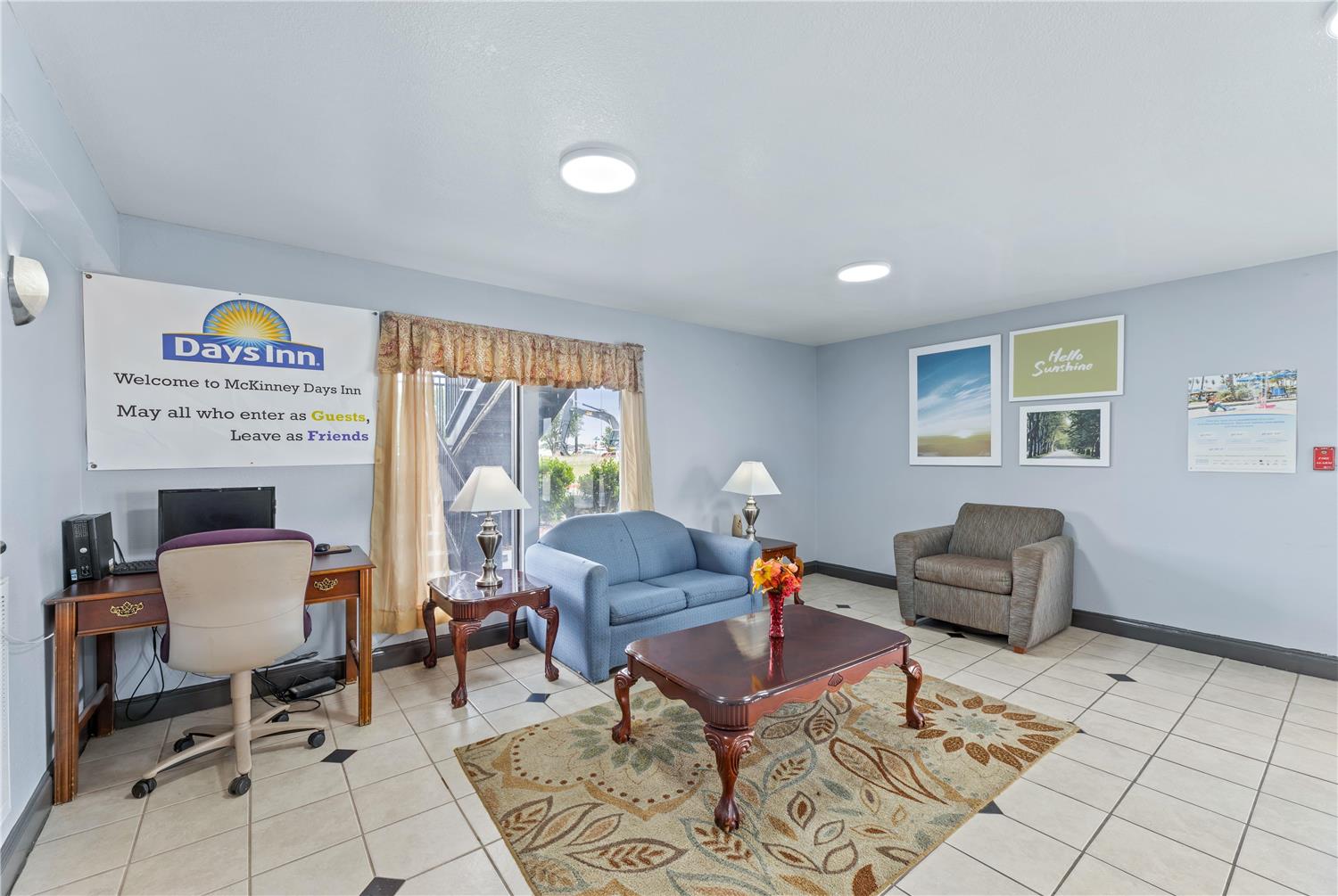 Фото Days Inn by Wyndham McKinney